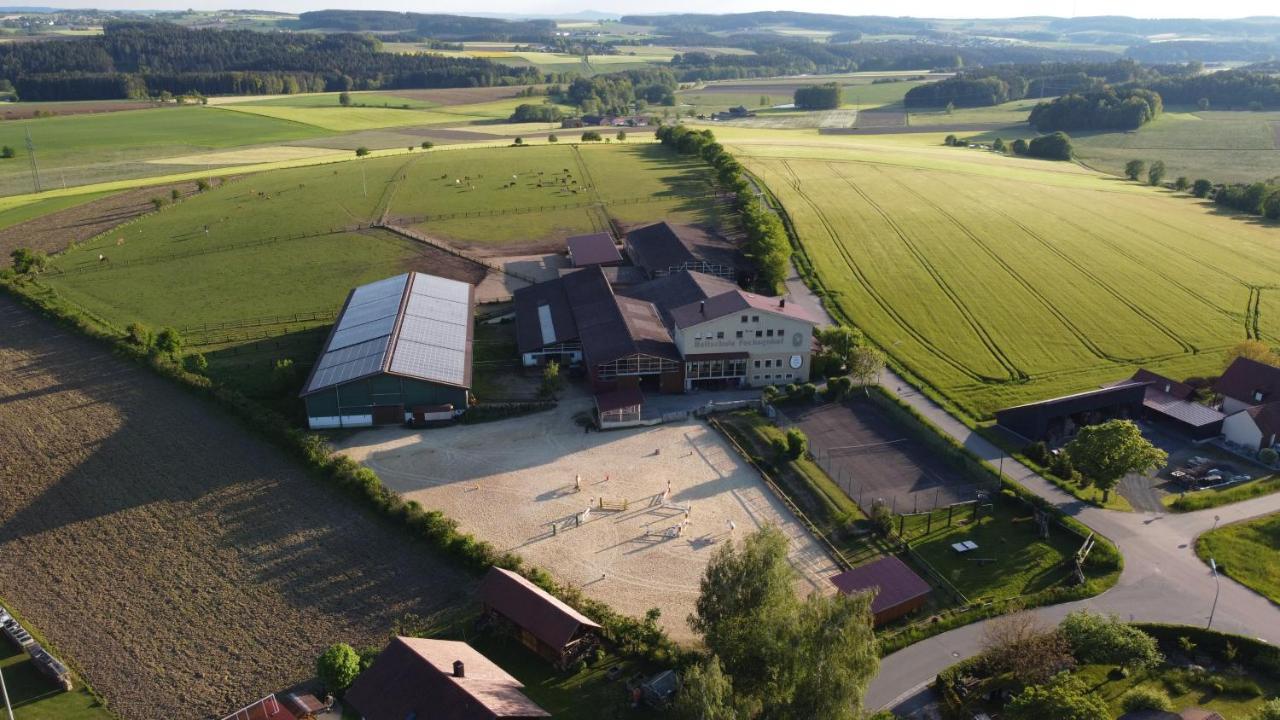 Pension & Reitschule Fuchsenhof Seebarn Екстер'єр фото